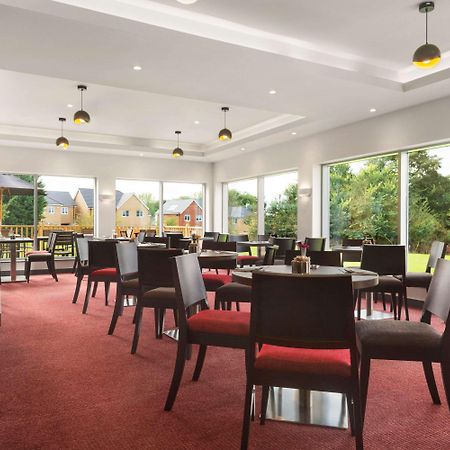 Ramada Milton Keynes Hotel Exterior photo