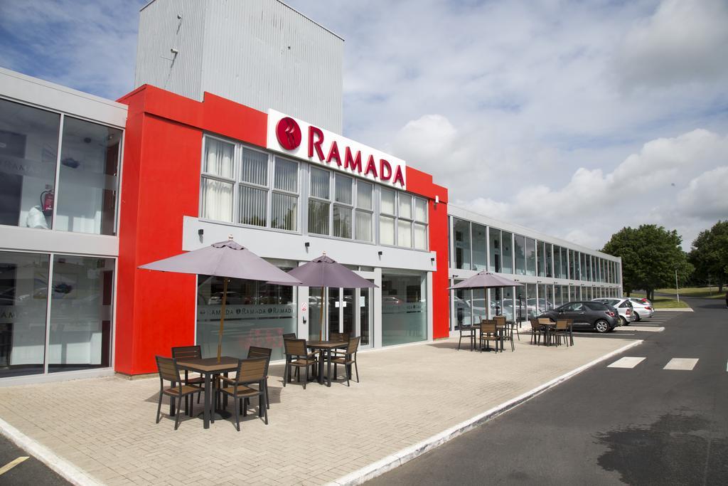 Ramada Milton Keynes Hotel Exterior photo